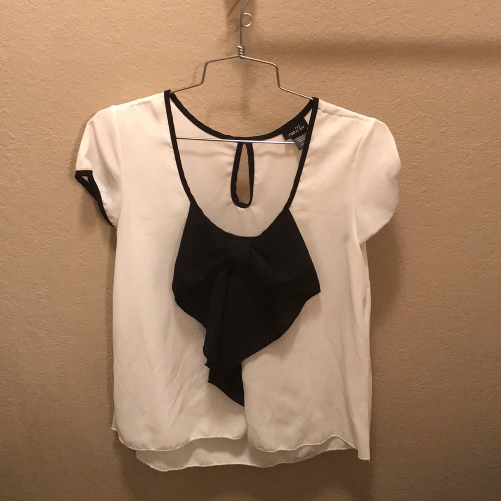 Rue 21 Black Bow Detail Blouse with Keyhole Back